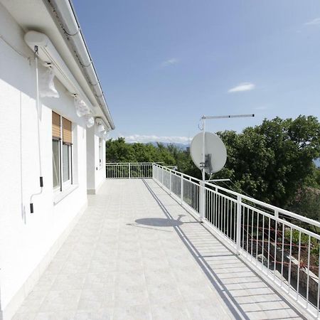 Guest House Balazevic Novi Vinodolski Exterior foto